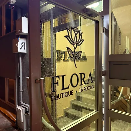 酒店 Flora 16