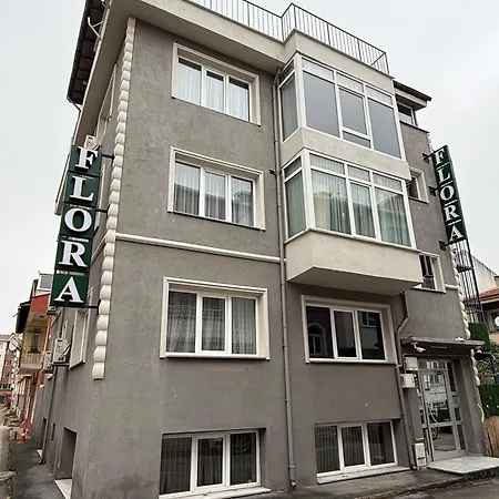 Hotel Flora 16 *